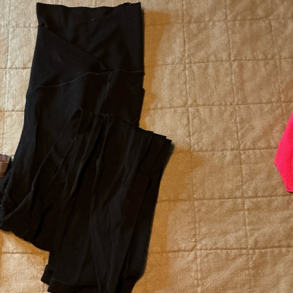 Aerie Offline Real Me Black leggings with pockets